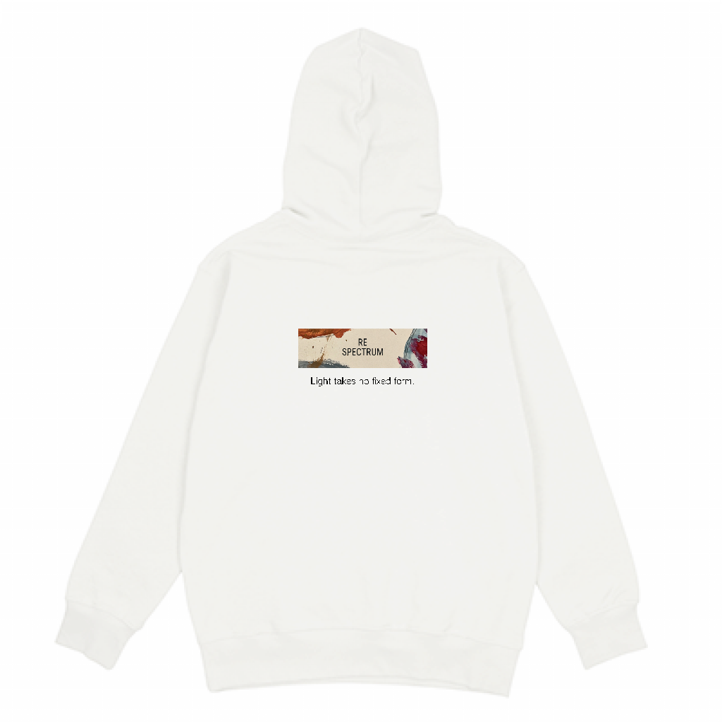 RE SPECTRUM オーガニックパーカー｜Back Patch Art（ホワイト×アースカラーロゴ中央）
